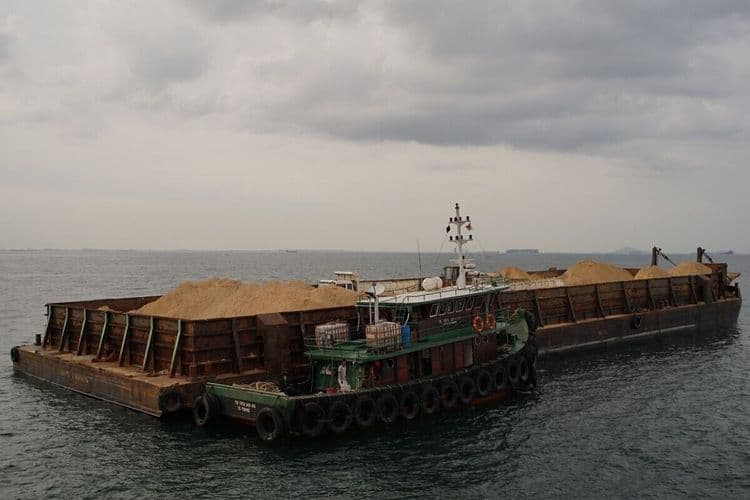 Sewa Kapal & Tongkang dokumentasi 6